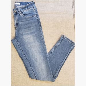 KanCun Skinny Jeans